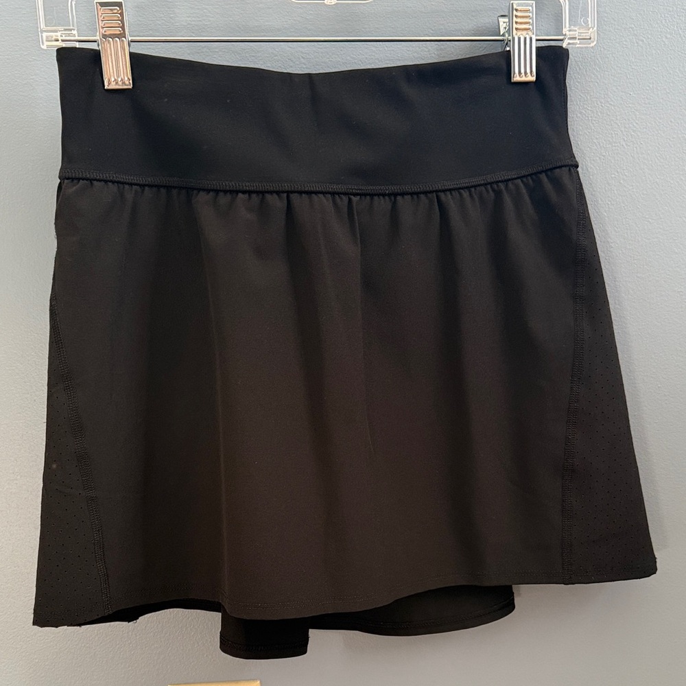 SPANX Get Moving Black Skort size Small